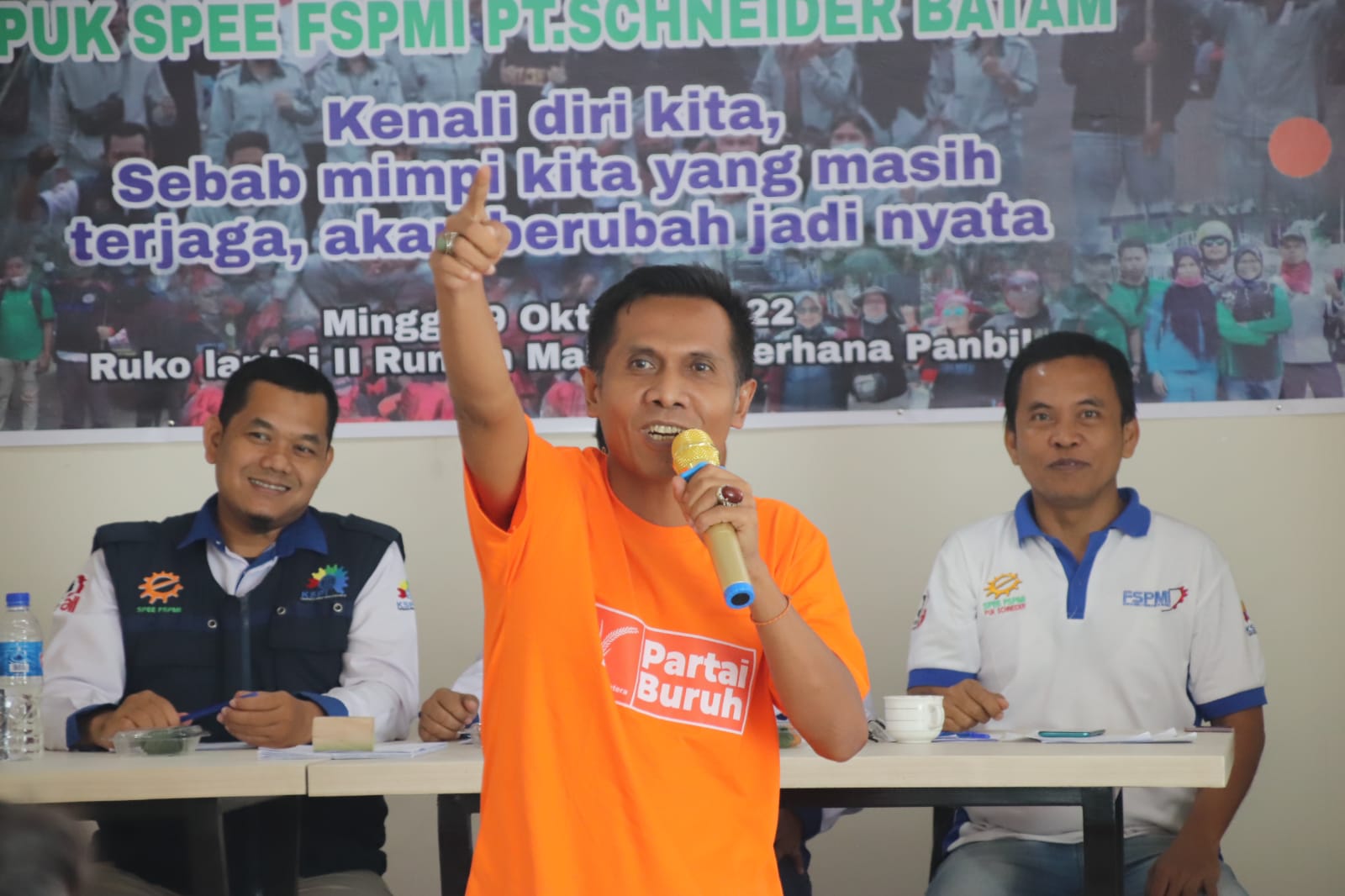 Tambah Terus Anggota Serikat Pekerja