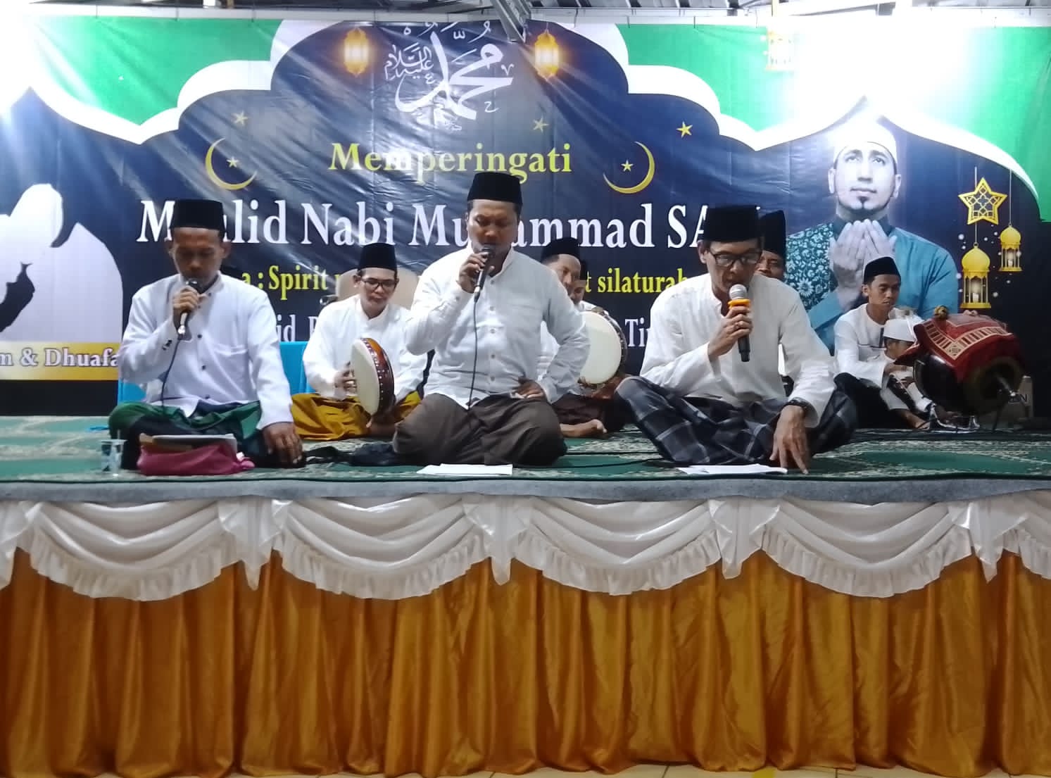 Santunan Anak Yatim dan Peringatan Maulid Nabi Muhammad di Masjid Jami Baiturrahim