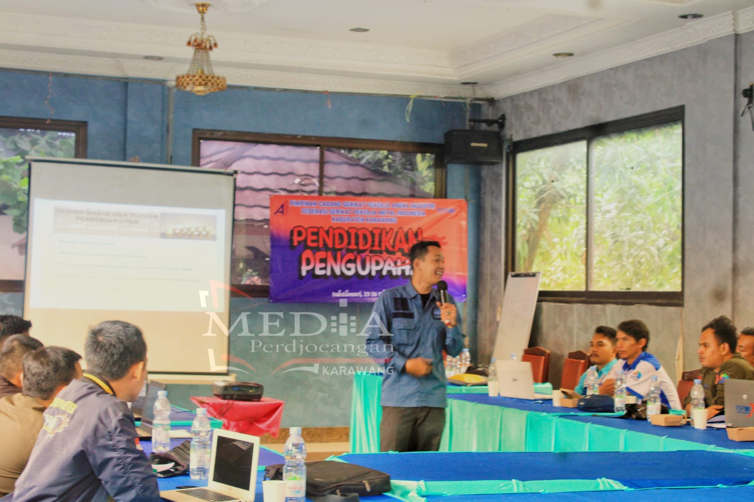 Demi Menghadapi Strategi Kenaikan Upah Tahun 2023, PC SPAI FSPMI Kabupaten Karawang Adakan Pendidikan Pengupahan