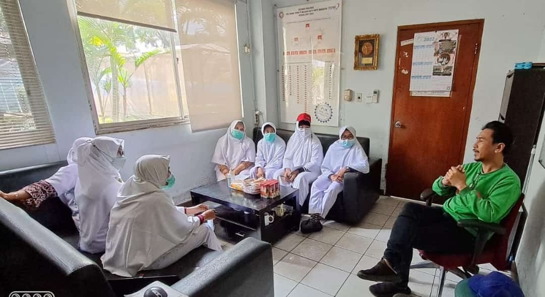 Bahas Masalah Perburuhan, Pekerja Perempuan Musashi Berdiskusi dengan Serikat Pekerja