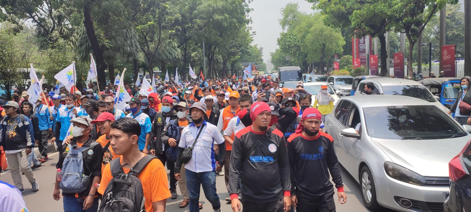 FSPMI Bandung Raya Turut Serta Aksi Di Depan Istana Negara