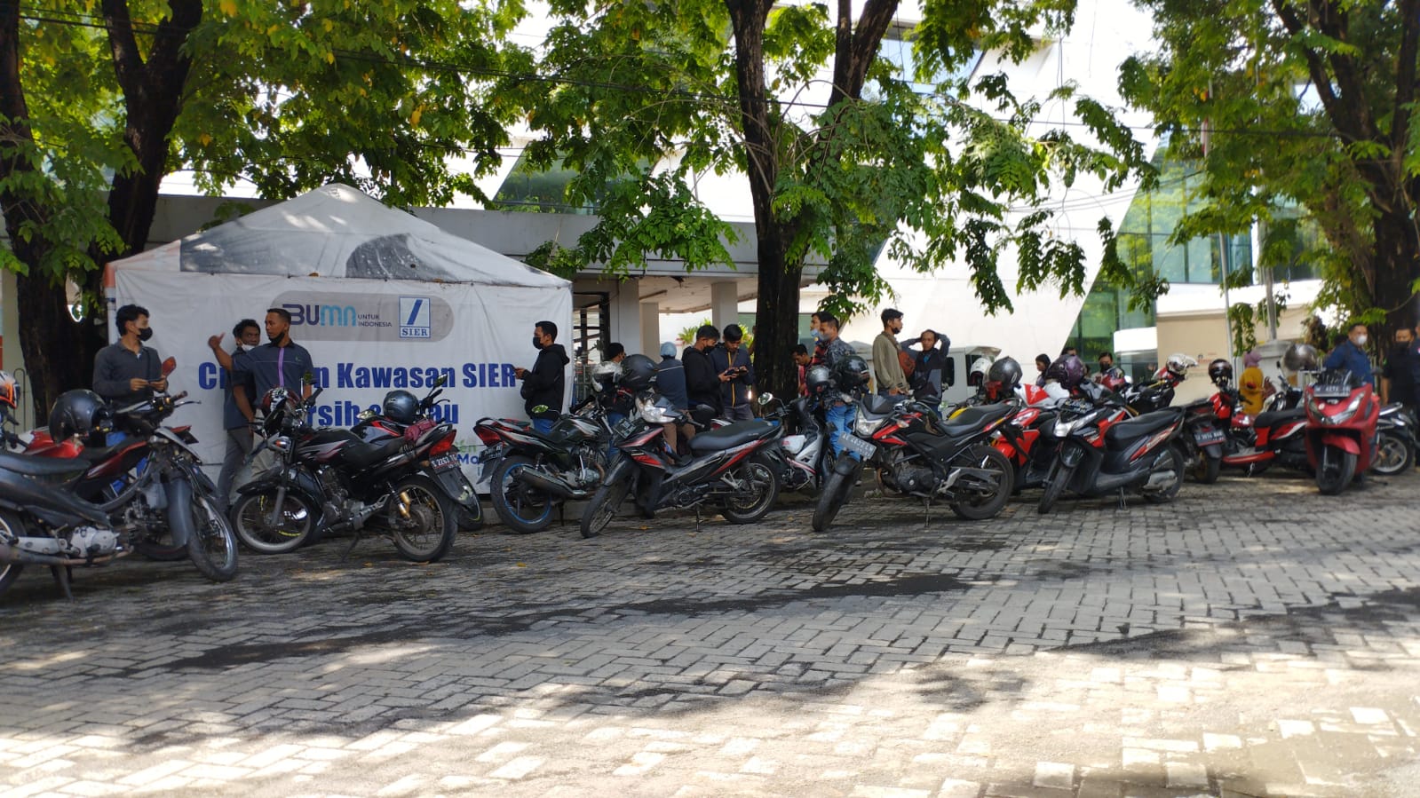 Diduga di PHK sepihak oleh PT. Faldo, Pekerja PT. DHL Lakukan Aksi Spontanitas