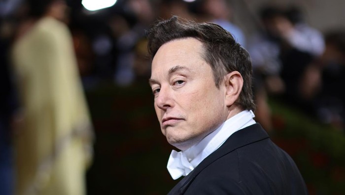 Akuisasi Twitter, Elon Musk PHK Sejumlah Petinggi Perusahaan