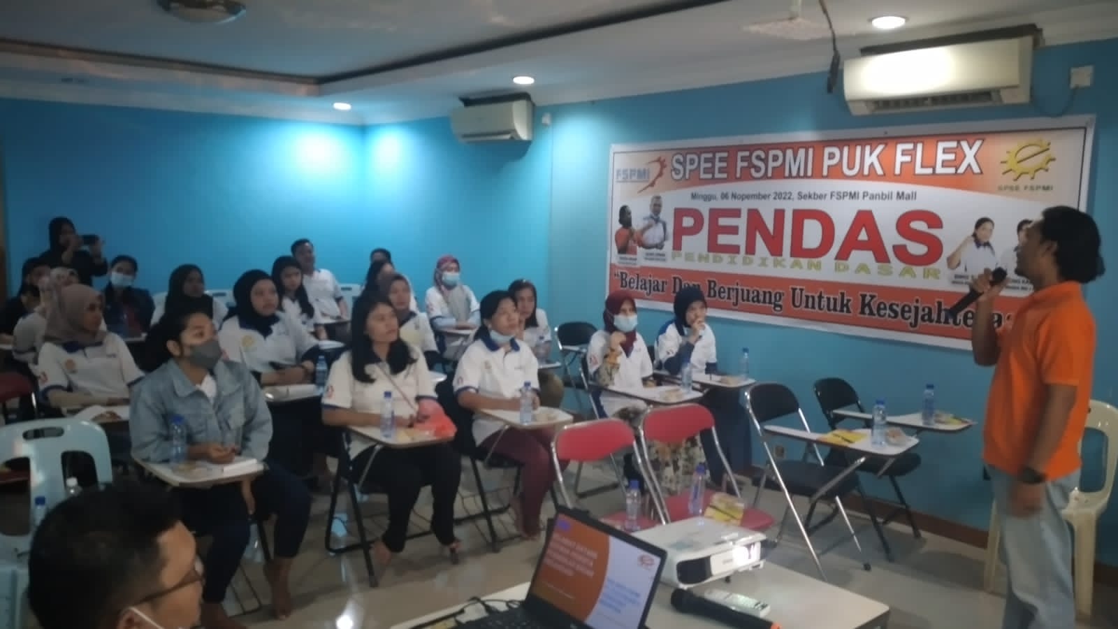 Belajar dan berjuang demi Kesejahteraan Buruh