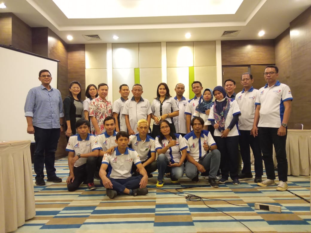 Serikat Pekerja FSPMI Bersama Manajemen PT. Uniflex Kemasindah Tanda Tangani PKB ke 4