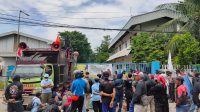 Buruh Bekasi Kembali Gelar Aksi Solidaritas di PUK SPL FSPMI Alcomex Indo Buruh Bekasi Kembali Gelar Aksi Solidaritas di PUK SPL FSPMI Alcomex Indo