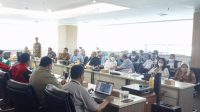 Lanjutkan Sidang, Dewan Pengupahan Tentukan Nilai Upah Minimum DKI Tahun 2023 Lanjutkan Sidang, Dewan Pengupahan Tentukan Nilai Upah Minimum DKI Tahun 2023