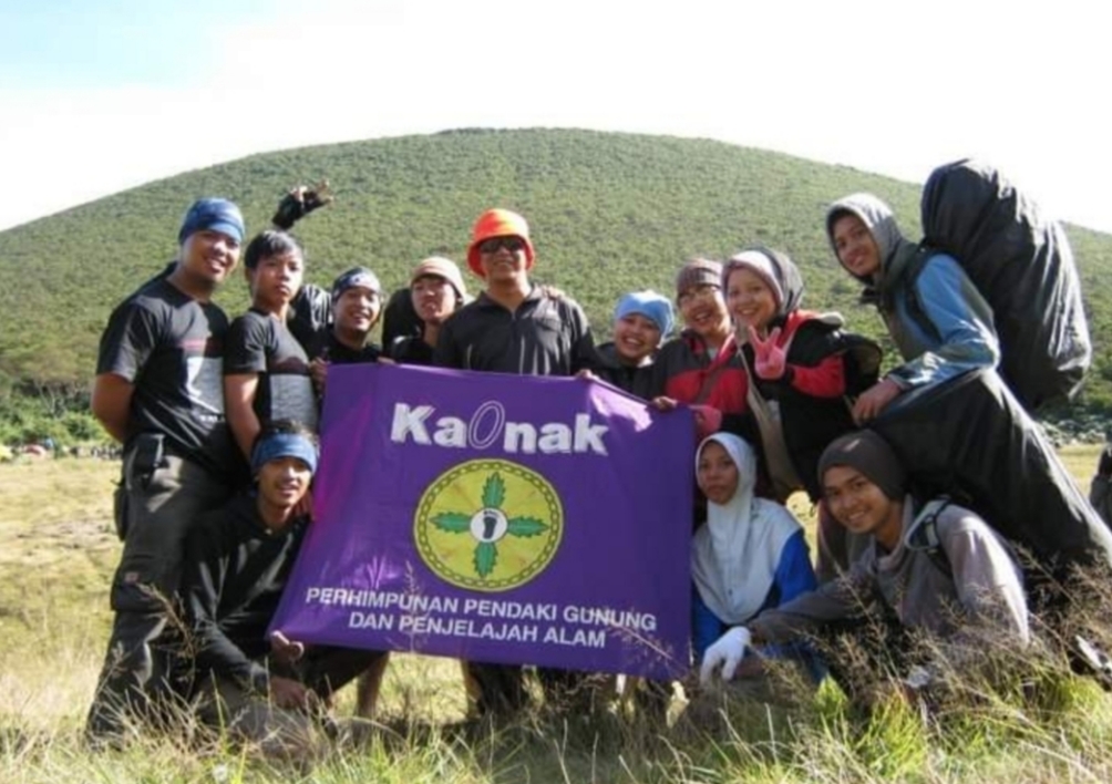Rayakan Pergantian Tahun Baru Ala Perhimpunan Pendaki Gunung dan Penjelajah Alam ‘Kaonak’