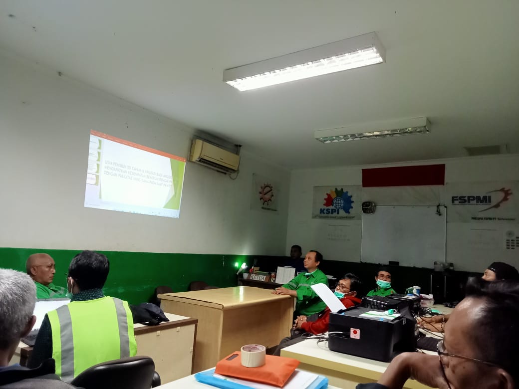 PUK SPEE FSPMI PT. Schneider Indonesia Sosialisasikan Isi PKB Tentang Masa Pensiun
