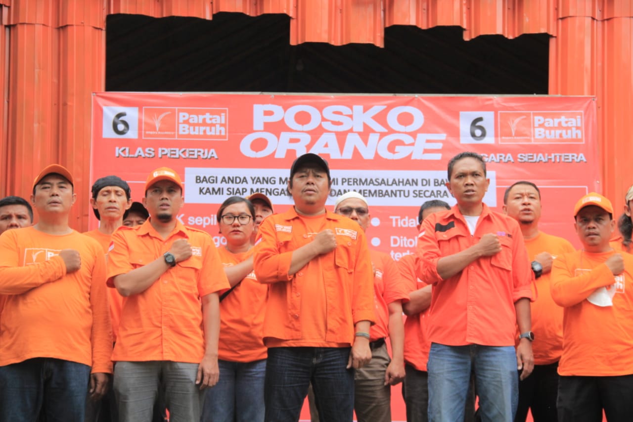 Mengenal Posko Orange, Bantuan Pelayanan Masyarakat yang Diinisiasi oleh Partai Buruh