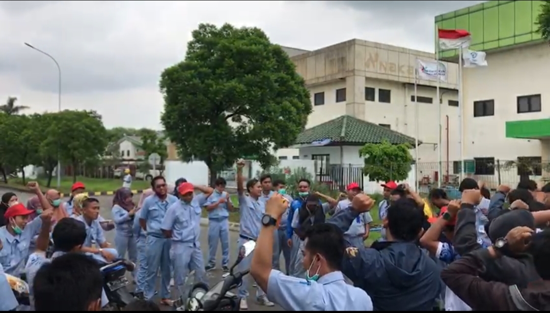 PUK SPL FSPMI dan Manajemen PT. Nippon Carbide Industries Indonesia Belum Bersepakat Upah 2023, Anggota Serikat Pekerja Berikan Dukungan