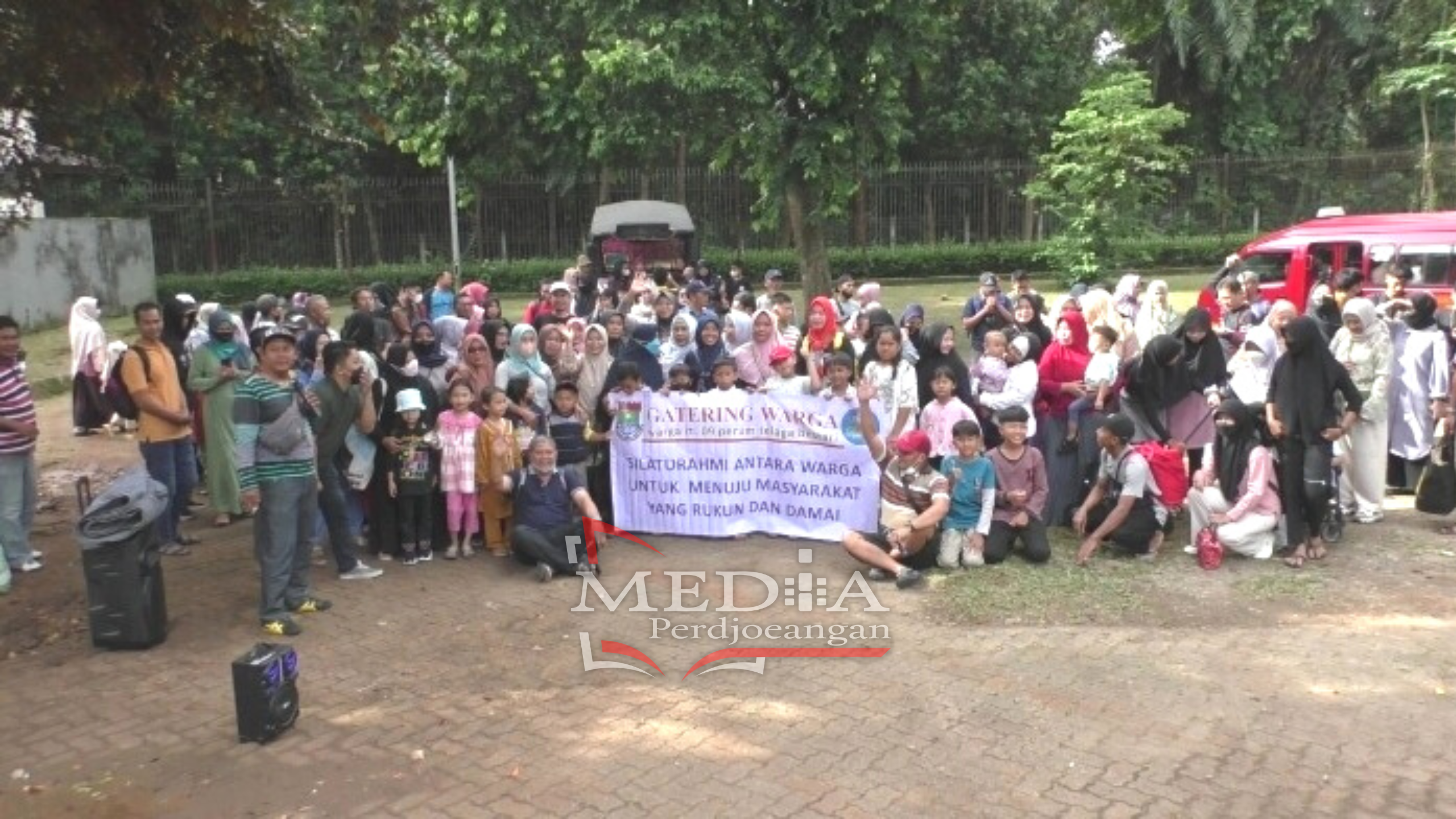 Family Gathering Warga Wanakarta RT.09/05, Ketua RT : Silahturahmi Antar Warga Ciptakan Kerukunan dan Kedamaian l