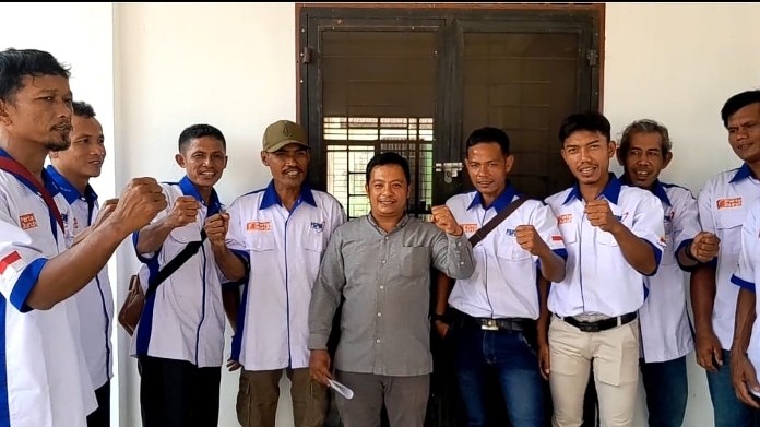 Pekerja PT. AN Sambangi Kantor Wasnaker, FSPMI Labuhanbatu Harap Wasnaker Segera Keluarkan Penetapan Upah