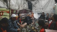 Hadir di Tenda Juang, Partai Buruh DKI Support Perjuangan Buruh Firna Glass Hadir di Tenda Juang, Partai Buruh DKI Support Perjuangan Buruh Firna Glass