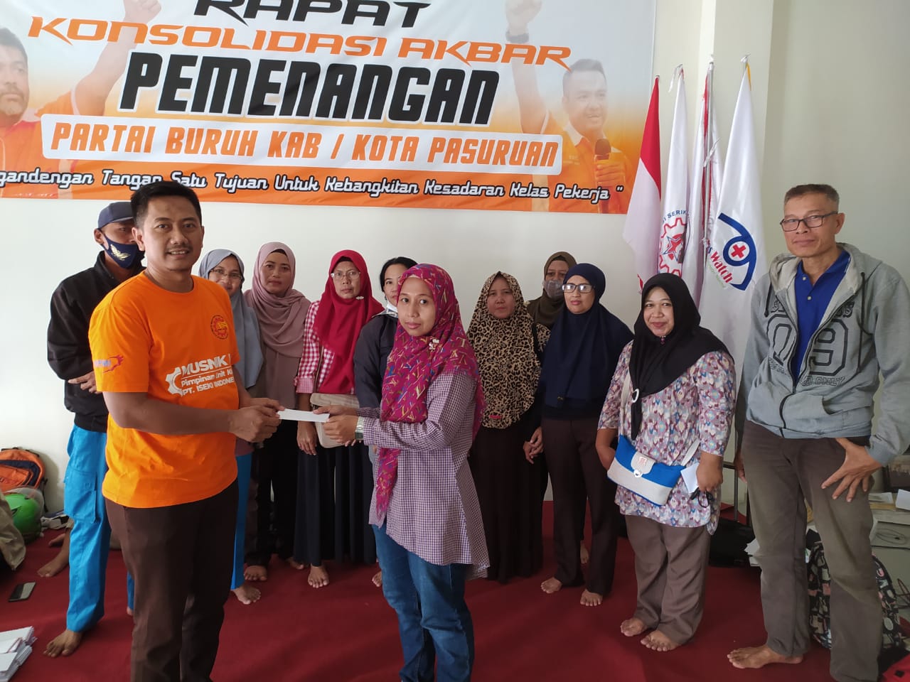 Akhir Ramadan, FSPMI PT. JAI Galang Dana Solidaritas untuk Serikat Pekerja PT Agel Langgeng dan PT Lousiana