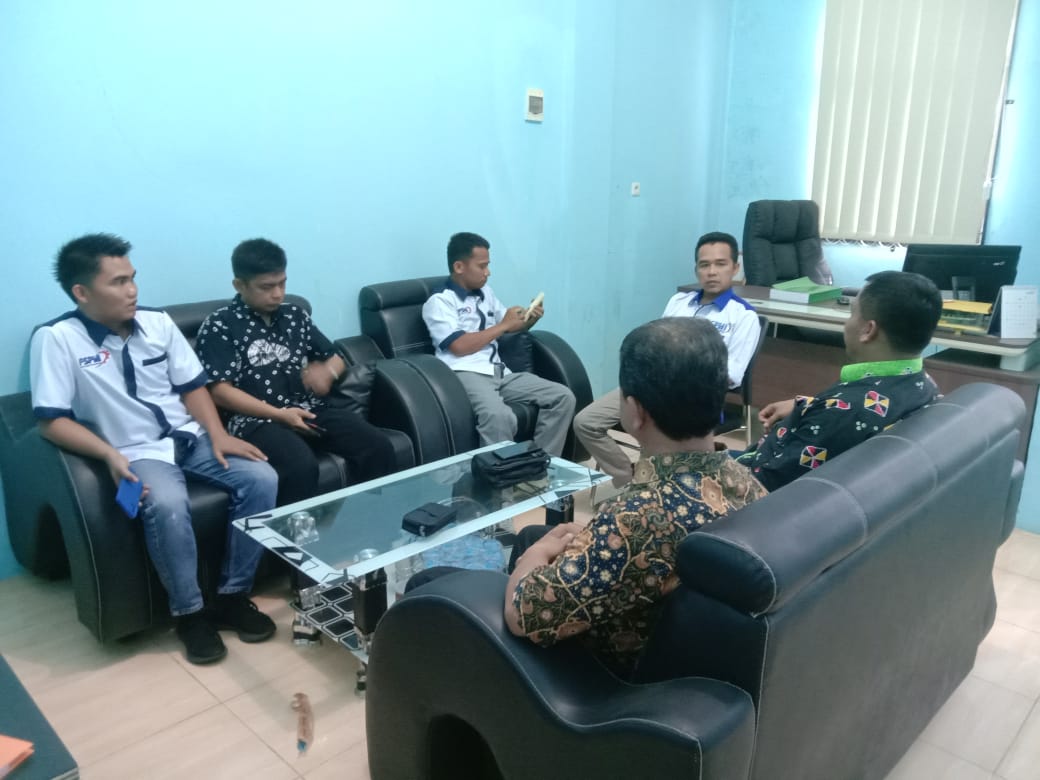 Disnaker Kunjungi Sekretariat KC FSPMI Kuantan Singingi