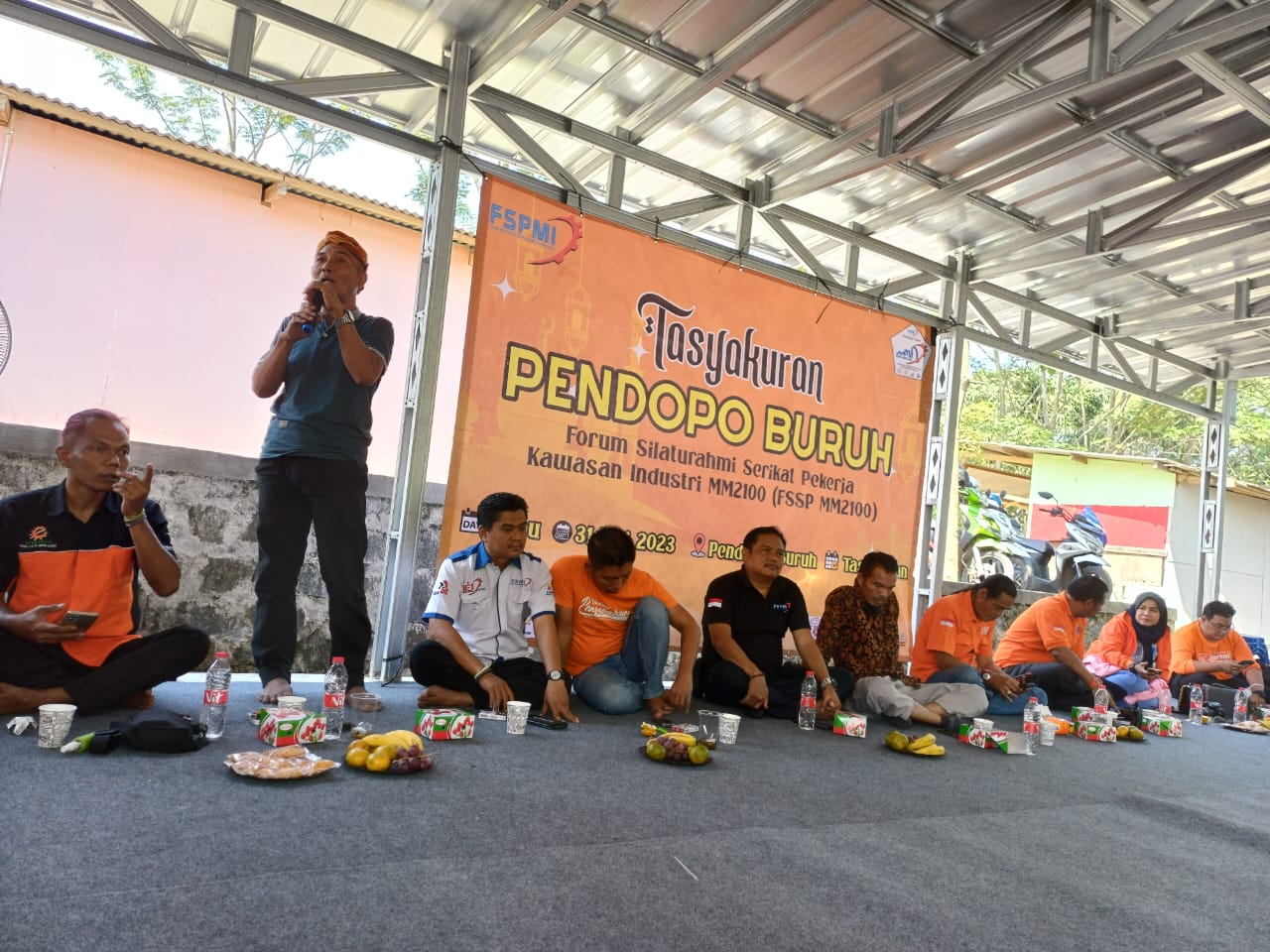 Tasyakuran Pendopo Buruh Forum Kawasan MM2100