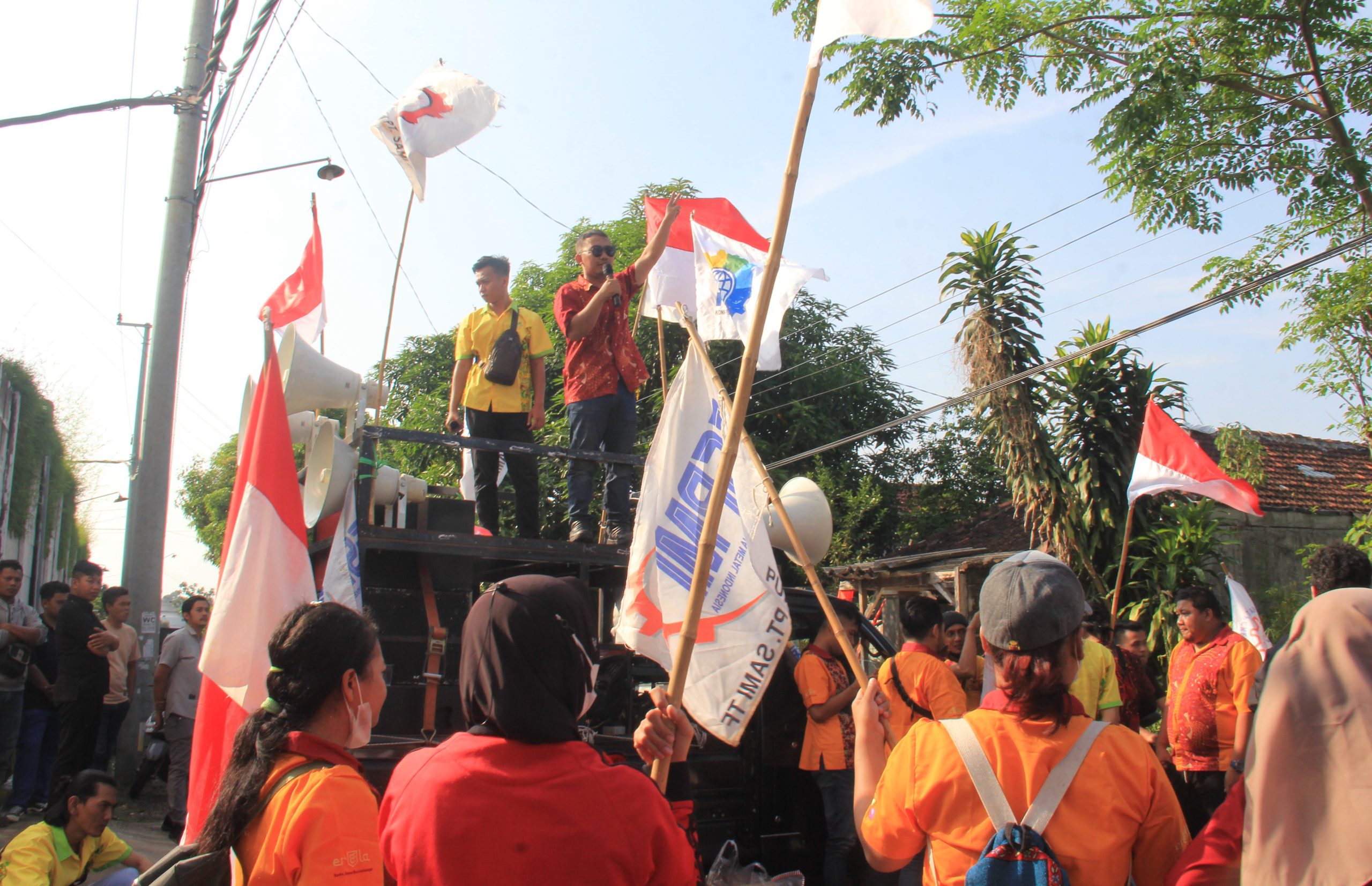 Inilah 5 Tuntutan yang Disampaikan Buruh Saat Aksi Unjuk Rasa di PT Erela Semarang