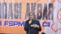 Teti Supianti : Kuatkan Mental Dan Kesadaran Anggota di Konsolidasi Akbar PUK SPAI FSPMI PT. CII