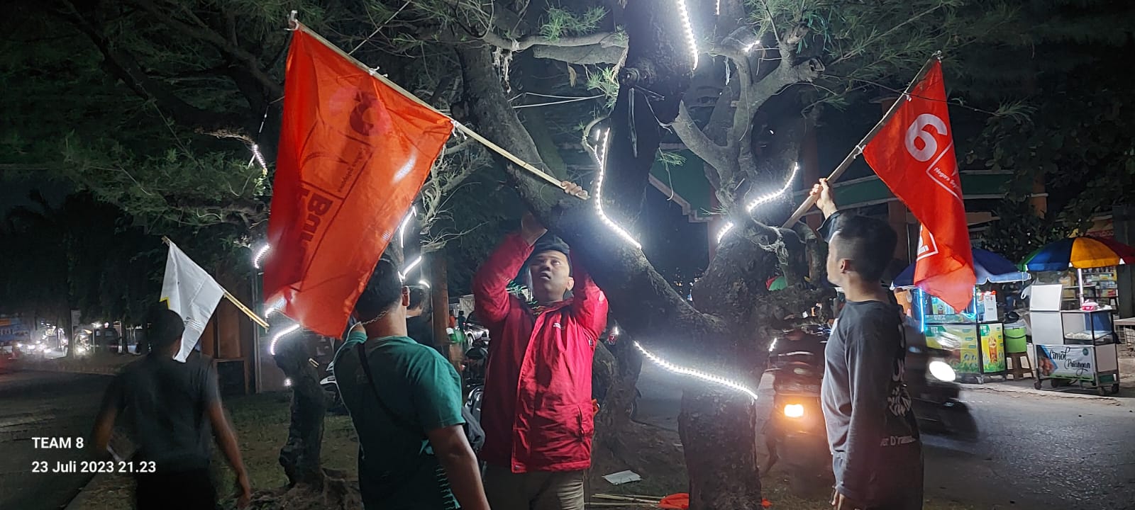 Mengedepankan Etika, Partai Buruh Surati Seluruh Ketua RW Perum Mega Regency Sebelum Pasang Bendera