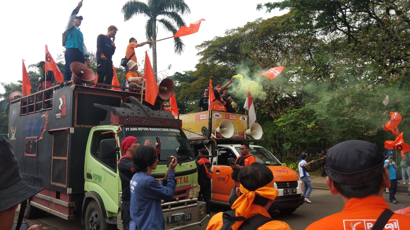 Bawa Tiga Tuntutan, Partai Buruh Bersama KSPI Gelar Aksi Unjuk Rasa di Mahkamah Konstitusi