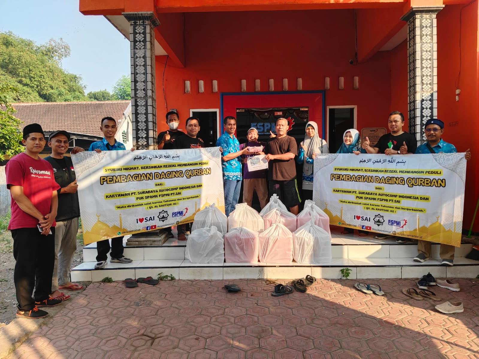 Belajar Berkurban Bersama Buruh SAI 