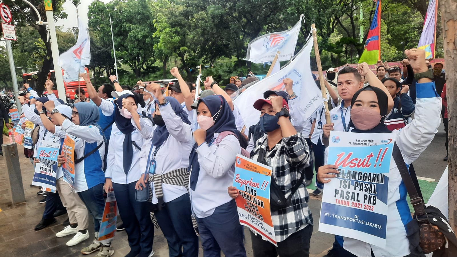 Buruh Transjakarta Demo Balaikota, Ini Tanggapan Pemprov DKI