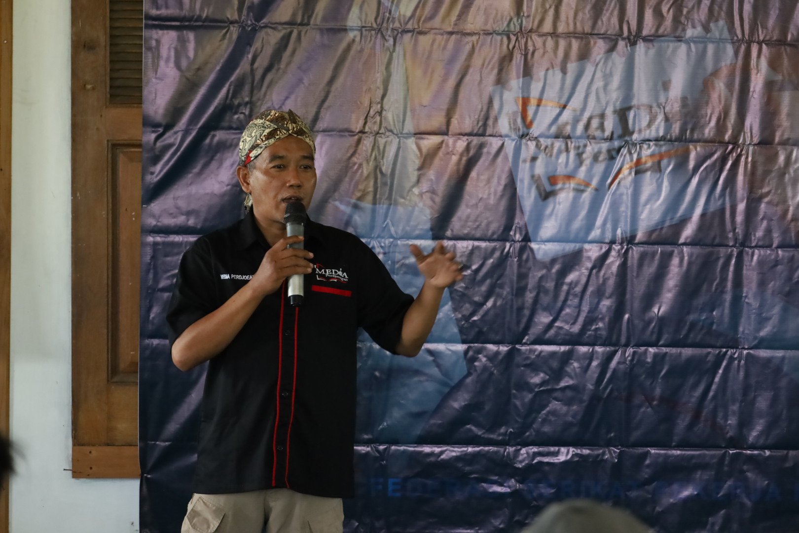 Pesan KC FSPMI Bekasi dalam Pendidikan Desain Grafis Media Perdjoeangan