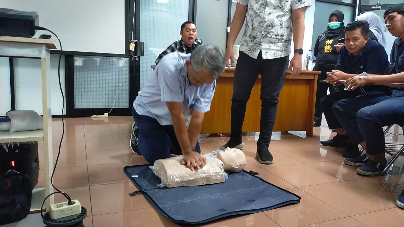 Jamkeswatch Bersama RS Taman Harapan Baru Sosialisasi Tentang Bantuan Hidup Dasar