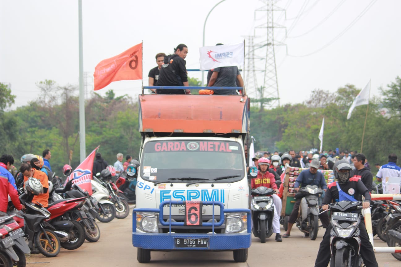 Buruh Bekasi Gelar Unjuk Rasa Tuntut Pemda Bersama Dewan Pengupahan Segera Bahas Kenaikan Upah 2024