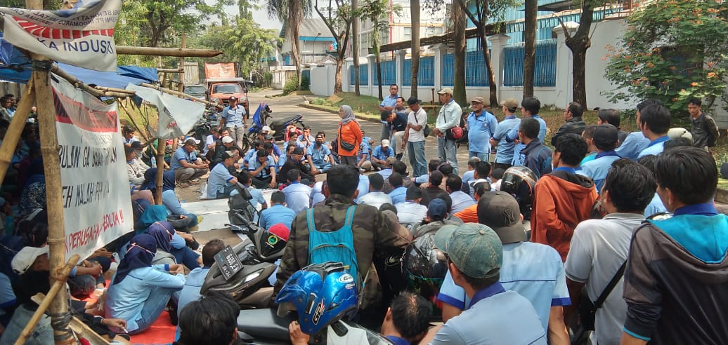 Ratusan Masa Solidaritas Padati Kawasan Industri Sentul Bogor