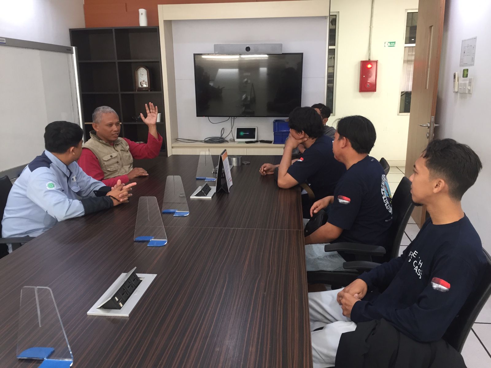 Upaya Jalin Silahturahmi, PUK SPL FSPMI PT. Hanwa Steel Service Indonesia Lakukan Kunjungan Kerja