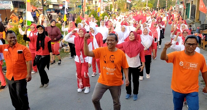 Antusiasme Ibu-Ibu Perumahan Sukaraya Indah Senam Bersama Partai Buruh
