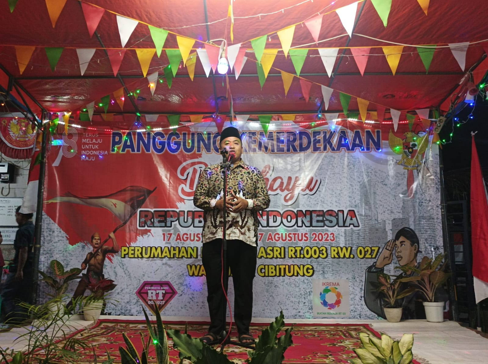 Warga Permata Asri Wanajaya Cibitung Gelar Malam Puncak HUT RI ke 78