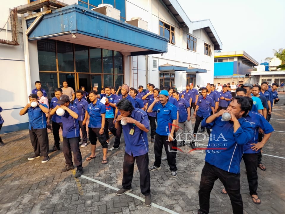 Peringati HUT RI Ke 78, PT. Fata Sarana Makmur Latih Kekompakan Karyawan