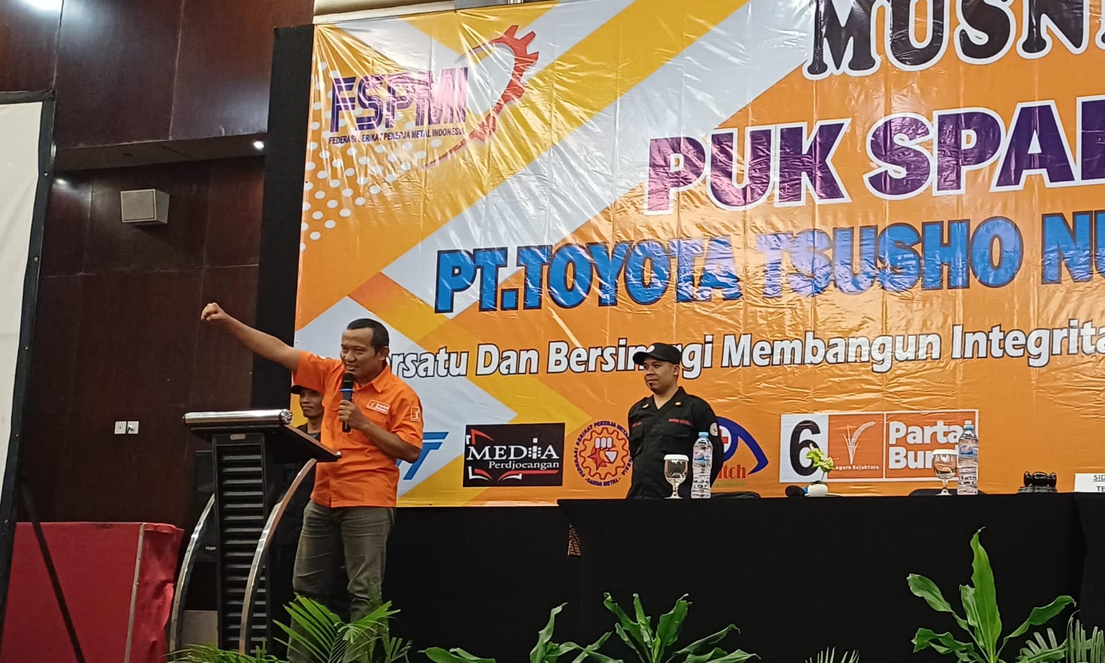 PUK TTNT Hadirkan Caleg Partai Buruh dari FSPMI dalam agenda Musnik