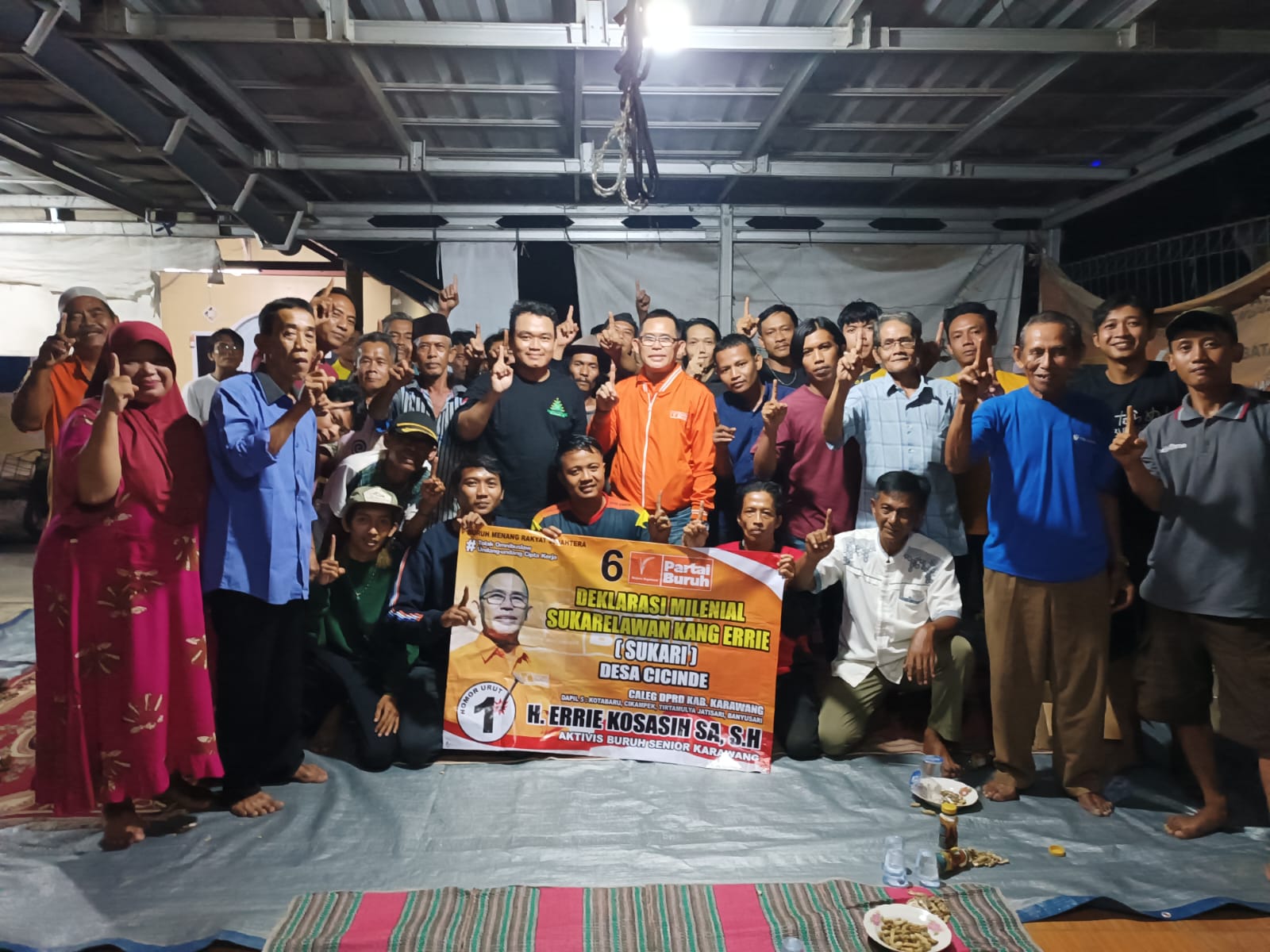 Deklarasi Milenial Sukarelawan Kang Errie (SUKARI) Desa Cicinde  Utara