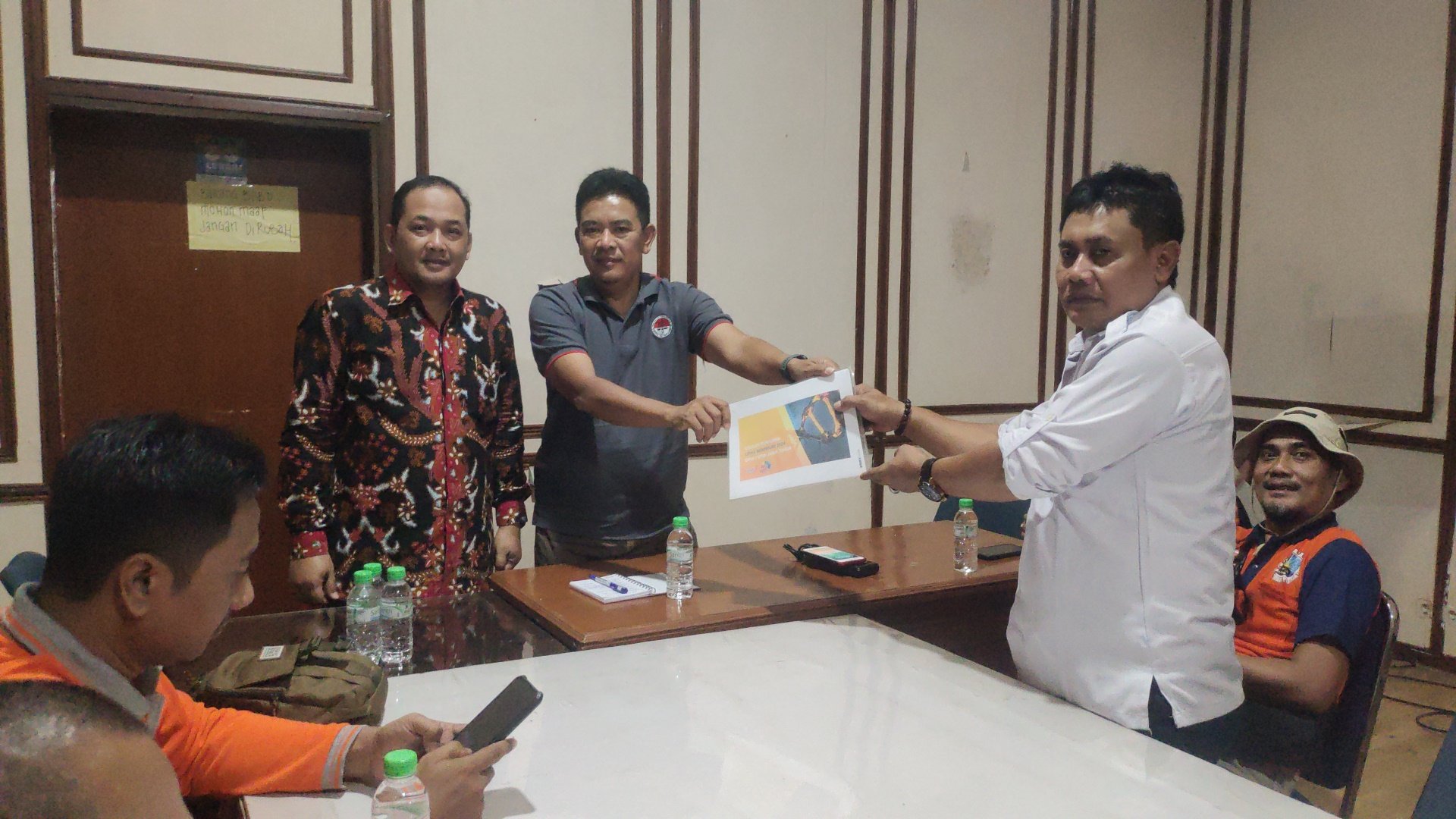 KSPI Serahkan Konsep Rumusan Upah 2024 Kepada Gubernur Jatim