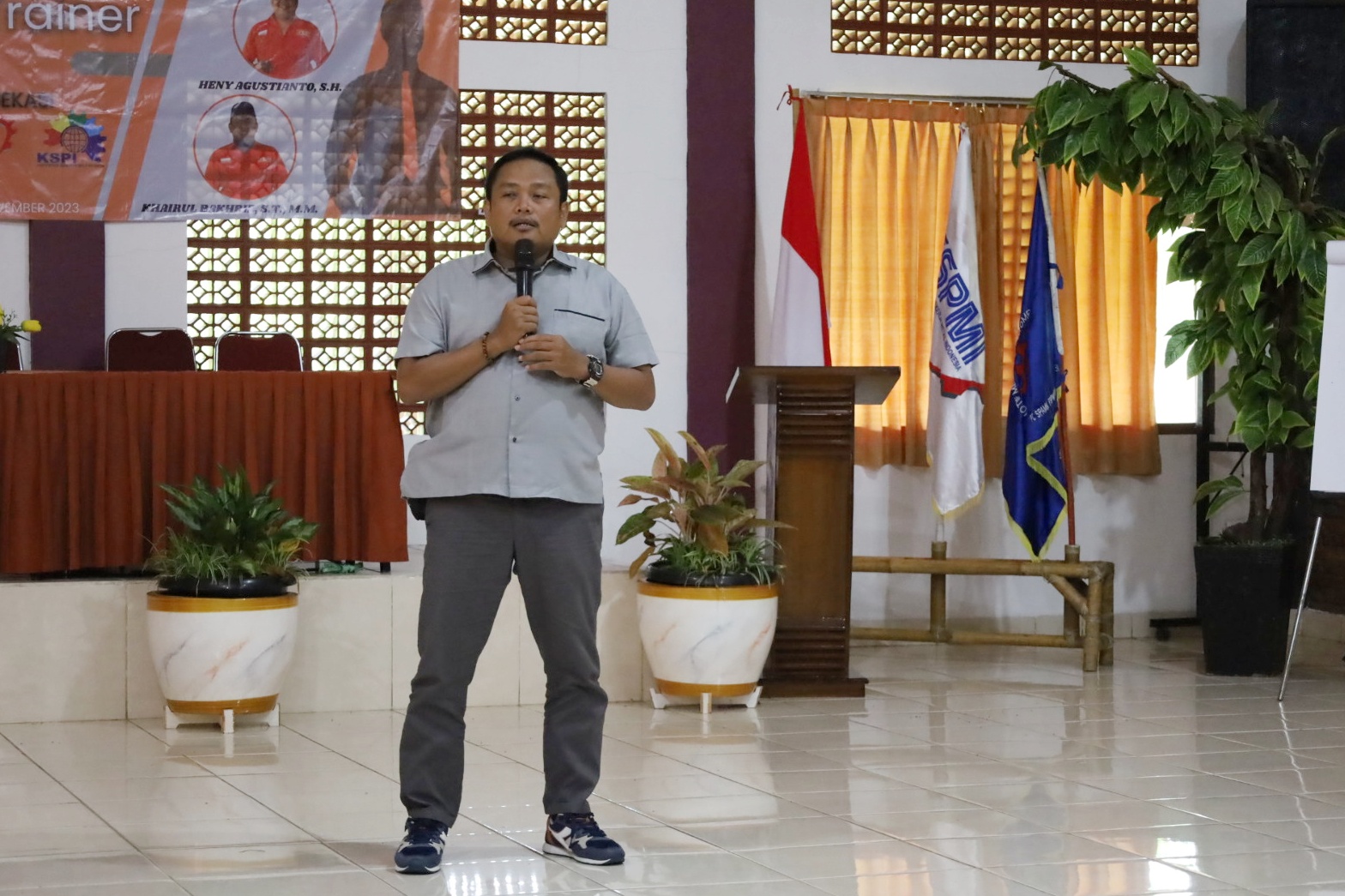 Sekretaris PC SPAMK FSPMI Bekasi Menutup Agenda Pendidikan TOT di Bogor