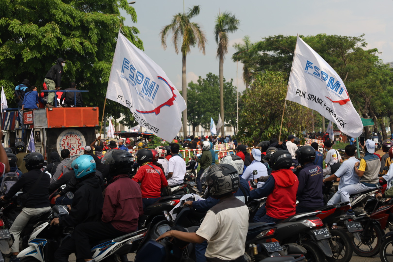 Pj. Gubernur Jawa Barat Kembalikan Rekomendasi UMK 2024, Aliansi Buruh Bekasi Melawan Kuras Pabrik