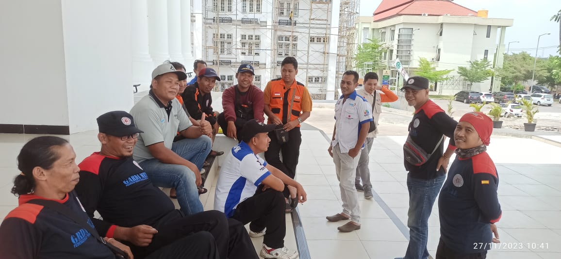 Kawal UMK 2024, Buruh FSPMI Kabupaten Pasuruan Datangi Komplek Perkantoran Pemkab