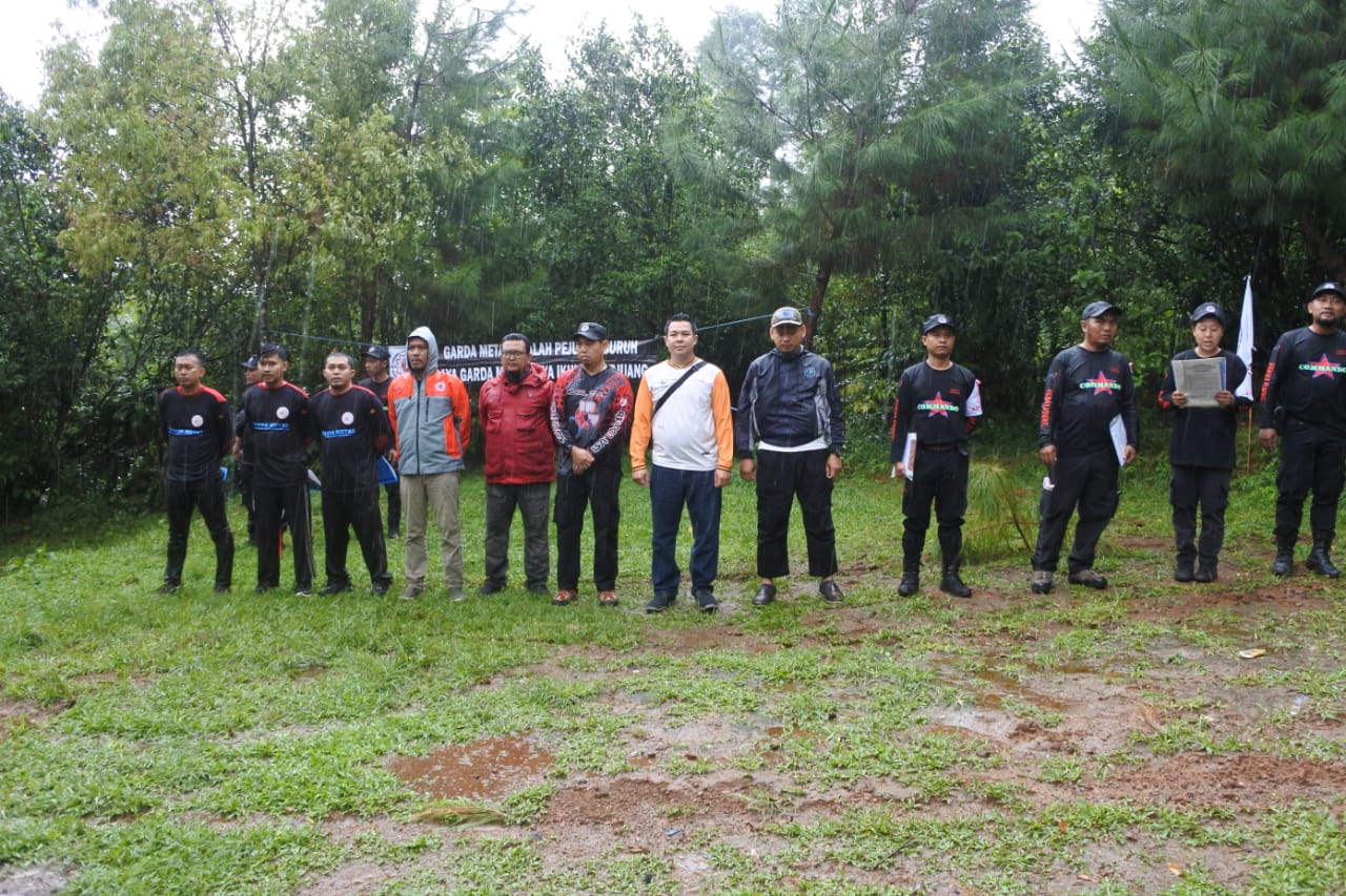 Upacara Pembukaan Latihan Dasar 12 Garda Metal FSPMI Kabupaten Karawang