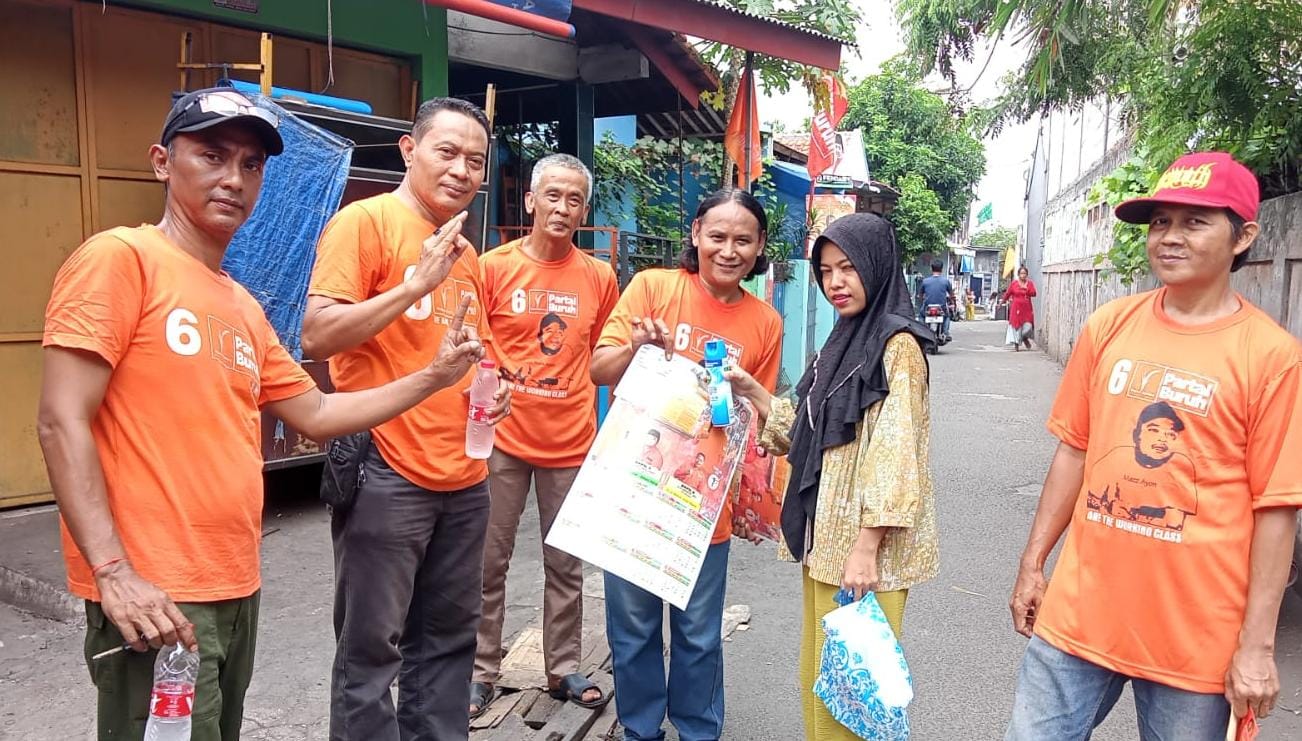 Caleg DPR RI Dan DPRD Kota Bekasi, Turun Bareng Menyapa Warga Kotabaru