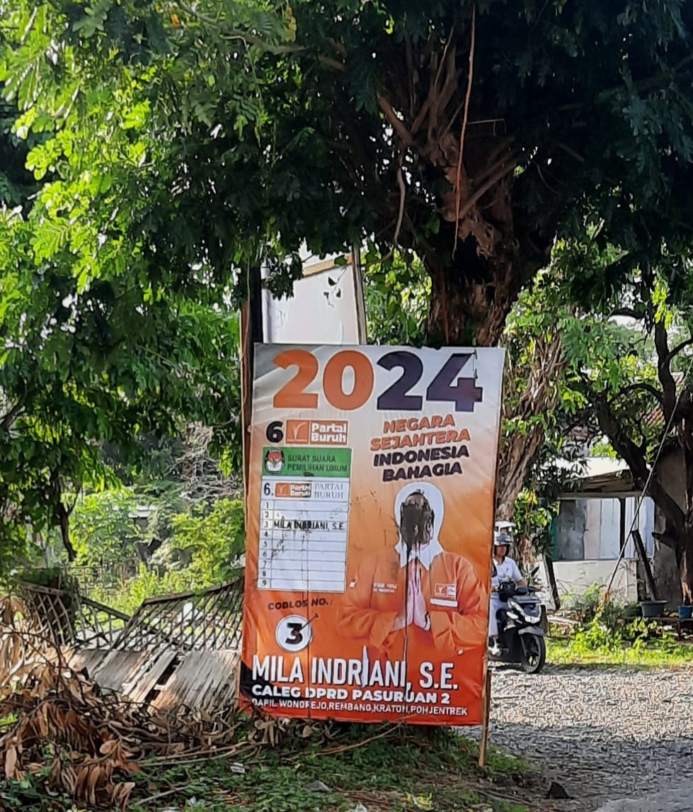 Terjadi Lagi, APK Milik Caleg DPRD Kab. Pasuruan Dapil 2 Mila Indriani Dari Partai Buruh Dirusak Orang Tak Dikenal