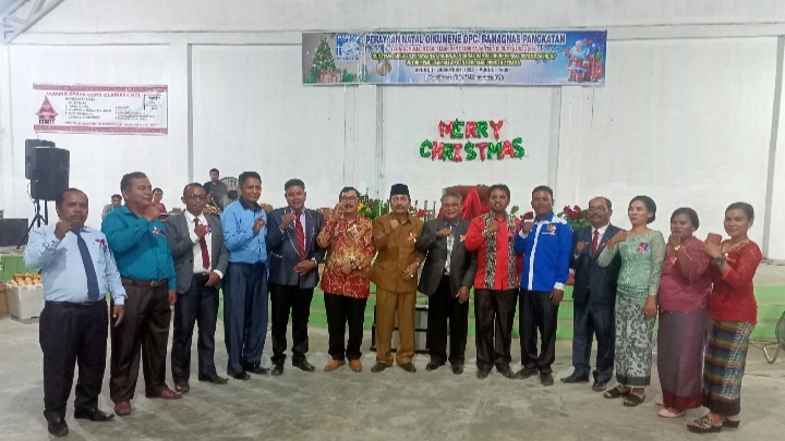 Perayaan Natal Oikumene BAMAGNAS di Gereja Se_Kecamatan Pangkatan, Labuhanbatu Kenalkan Caleg Dari Partai Buruh