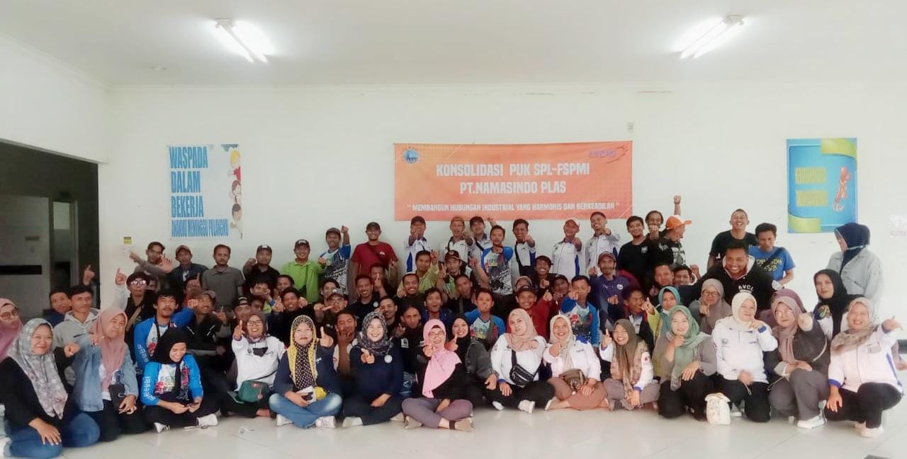 Antusiasme Anggota PUK SPL FSPMI PT. Namasindo Plas Dalam Acara Konsolidasi