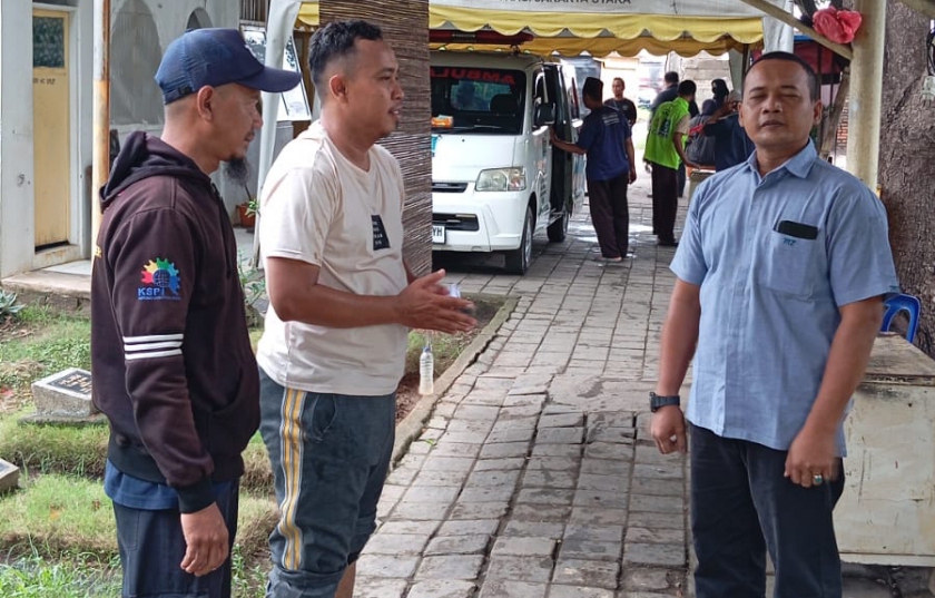 Duka Awal Ramadan, Pengurus PUK SPAI FSPMI PT. TTLC dan Perwakilan Manajemen Hadiri Pemakaman Ibunda dari Anggota