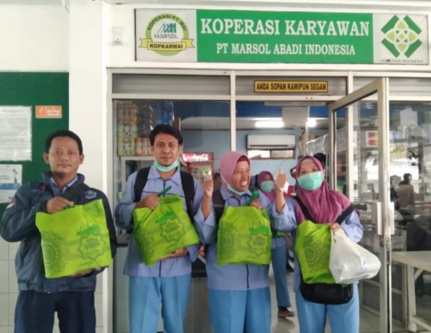 Koperasi Karyawan PT. Marsol Abadi Indonesia Kembali Bagikan Bingkisan Lebaran dan THR Untuk Anggota
