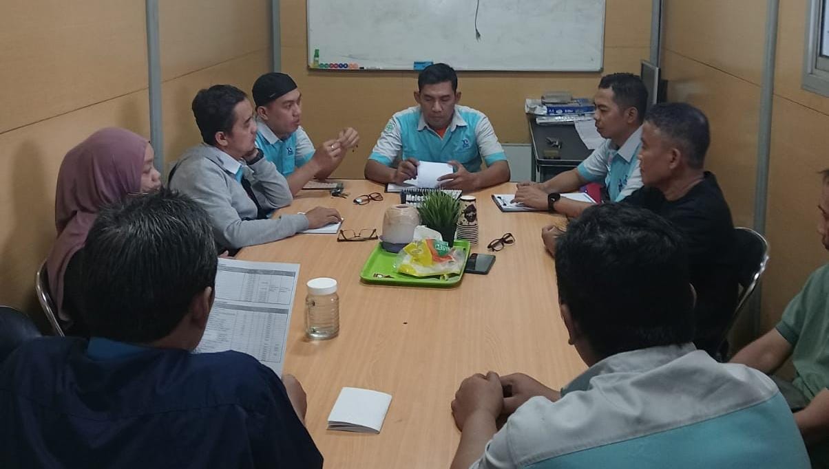 PUK SPL FSPMI PT. Komoda Indonesia Lakukan Bedah PKB Sekaligus Bukber