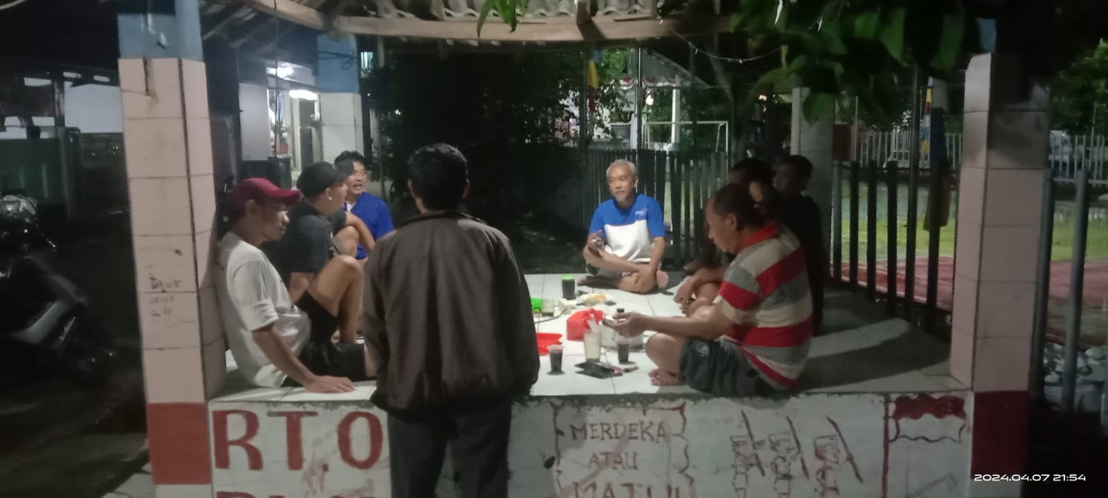 Antisipasi Maling Rumah Kosong, Warga RT007/08 Asri Pratama Bersama-sama Ronda Saat Libur Lebaran